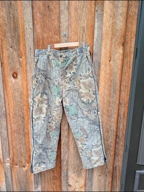 Walls Camouflage Insulated Oak Leaf Print Pants in Green and Brown